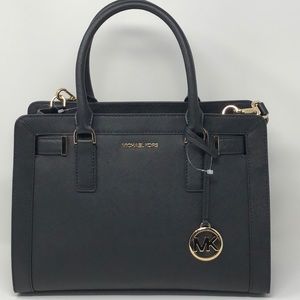 Nwt Michael kors Dillon satchel